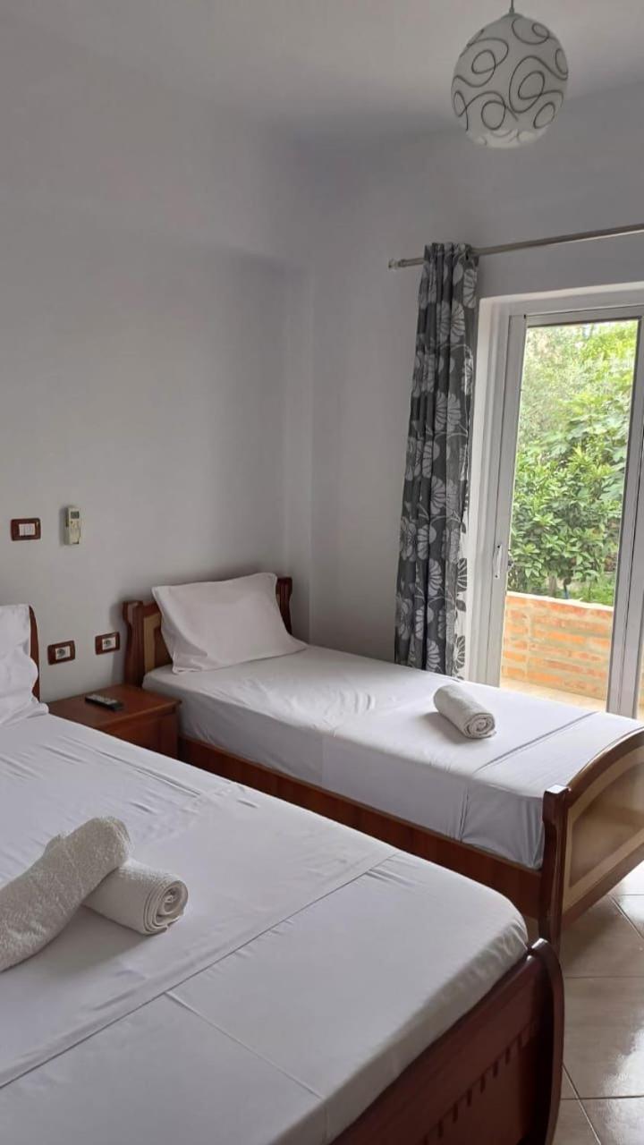 Villa 3 Ishujt Ksamil Buitenkant foto